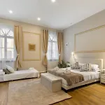 New! Da Tiffany 115mq Con Garage Box Gratuito Per 8 Persone Apartman Trieszt