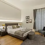New! Da Tiffany 115mq Con Garage Box Gratuito Per 8 Persone Apartman Trieszt