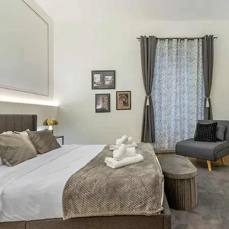 New! Da Tiffany 115mq Con Garage Box Gratuito Per 8 Persone Apartmán *