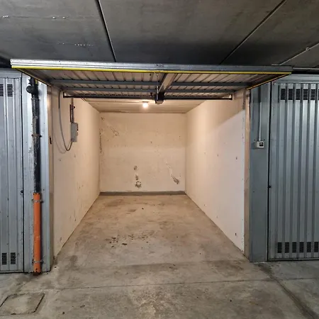 Tiffany - Netflix Per 8pp Con Garage Box Apartamento Trieste