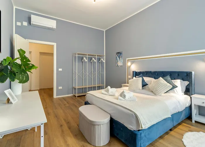 New! Da Tiffany 115mq Con Garage Box Gratuito Per 8 Persone Apartmán *