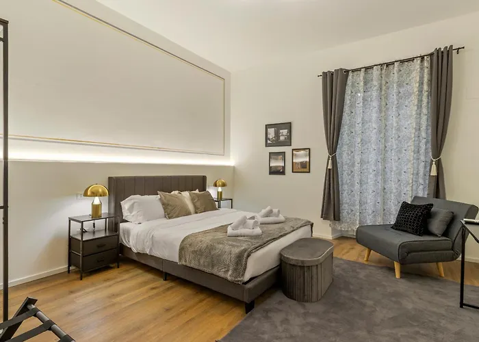 New! Da Tiffany 115mq Con Garage Box Gratuito Per 8 Persone Apartmán Terst