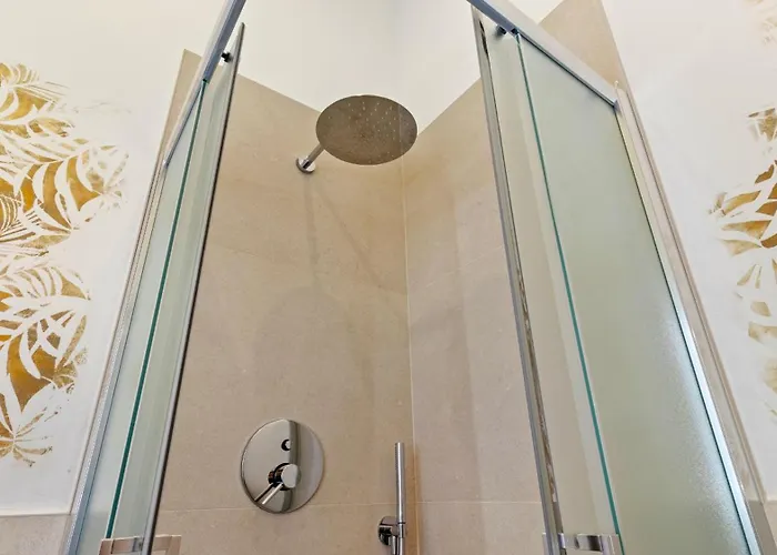 New! Da Tiffany 115mq Con Garage Box Gratuito Per 8 Persone Apartmán